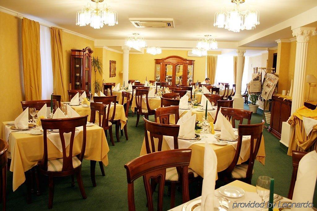 Monte-Nelly Hotel Bukarest Eksteriør billede