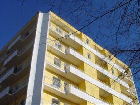 Monte-Nelly Hotel Bukarest Eksteriør billede